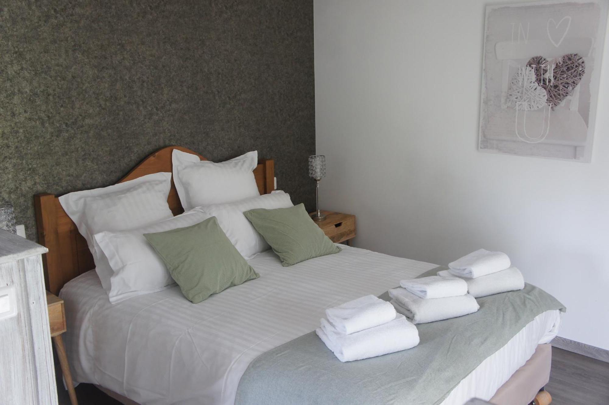 Logis Hotel Auberge De Cartassac Cressensac-Sarrazac Екстер'єр фото