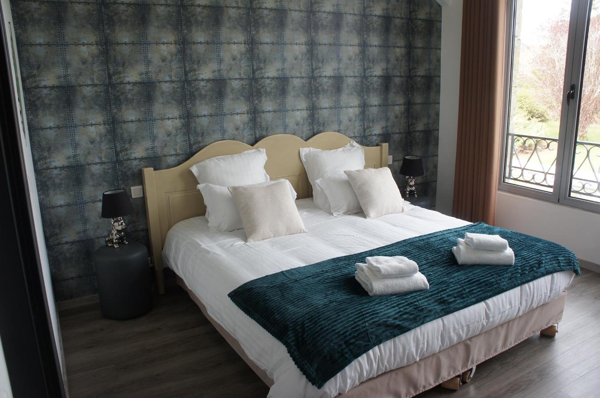 Logis Hotel Auberge De Cartassac Cressensac-Sarrazac Екстер'єр фото